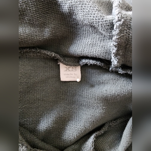 Tilly's Hoodie, Women's Size Extra Small Green/ White Stripe Crop Hoodie - Picture 4 of 7